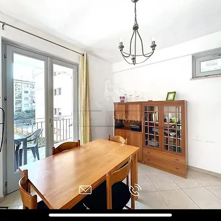 & Cosy, 4 Pers, 1 Bedroom With Balcony Apartment Cannes