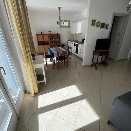 Apartment & Cosy, 4 Pers, 1 Bedroom With Balcony Cannes