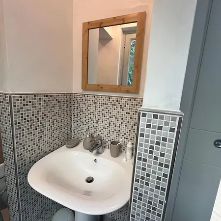 & Cosy, 4 Pers, 1 Bedroom With Balcony Apartment Cannes