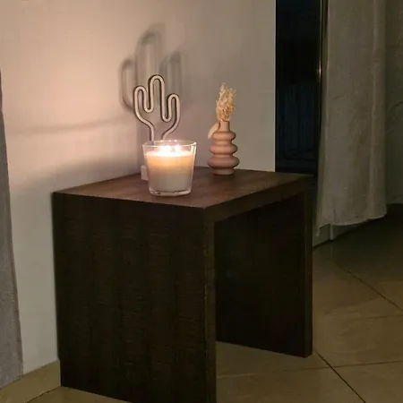 & Cosy, 4 Pers, 1 Bedroom With Balcony Lägenhet Cannes