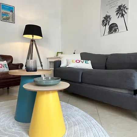 & Cosy, 4 Pers, 1 Bedroom With Balcony Lägenhet